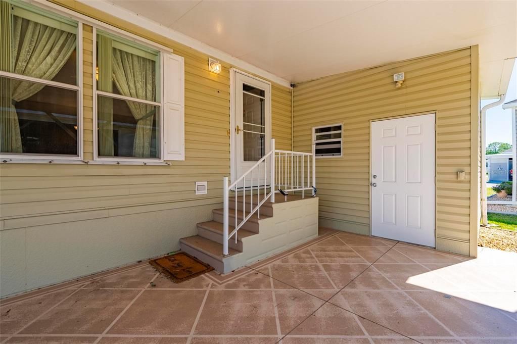 For Sale: $155,000 (2 beds, 2 baths, 1269 Square Feet)