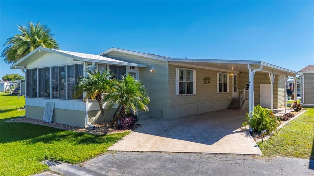 For Sale: $155,000 (2 beds, 2 baths, 1269 Square Feet)