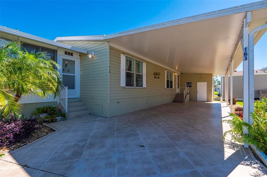 For Sale: $155,000 (2 beds, 2 baths, 1269 Square Feet)