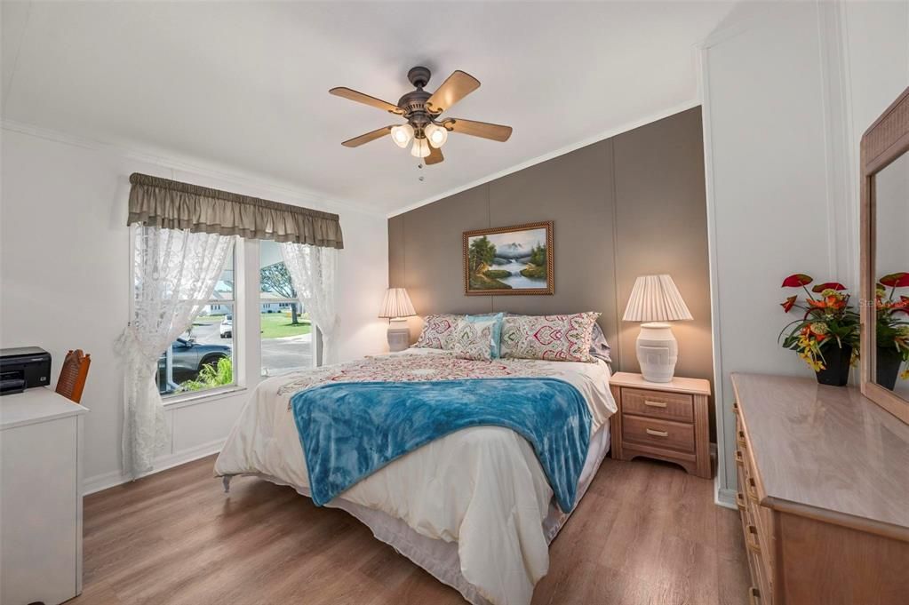 For Sale: $155,000 (2 beds, 2 baths, 1269 Square Feet)