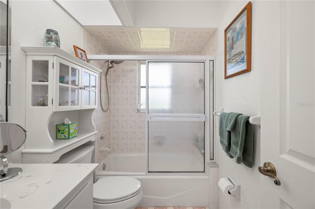 На продажу: $589,000 (3 спален, 2 ванн, 1922 Квадратных фут)