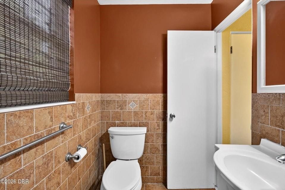 For Sale: $245,000 (3 beds, 2 baths, 1178 Square Feet)