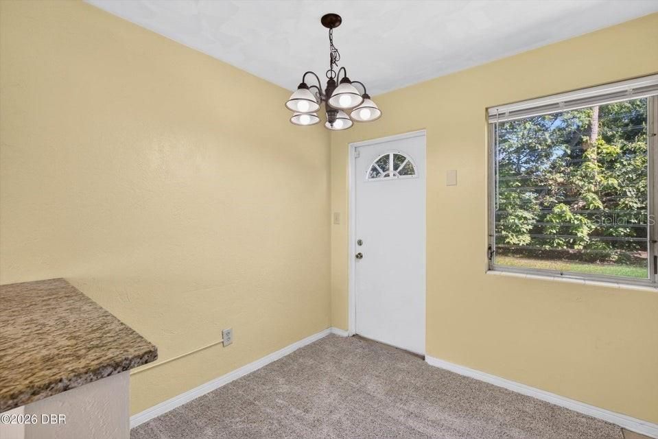 For Sale: $245,000 (3 beds, 2 baths, 1178 Square Feet)