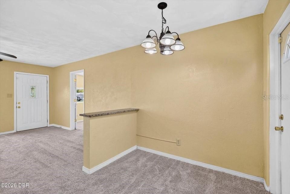 For Sale: $245,000 (3 beds, 2 baths, 1178 Square Feet)