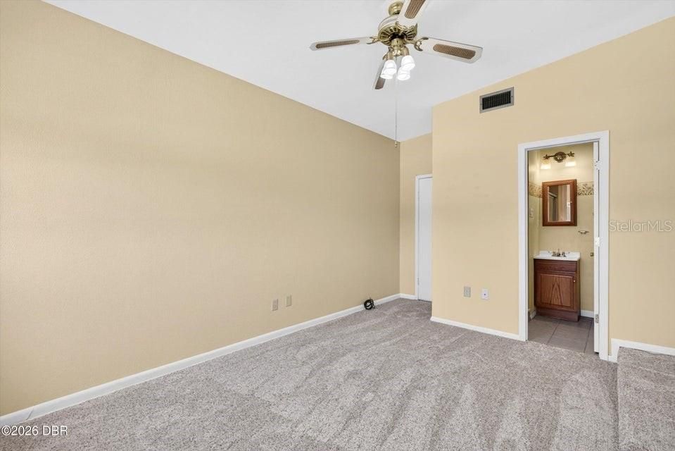 For Sale: $245,000 (3 beds, 2 baths, 1178 Square Feet)