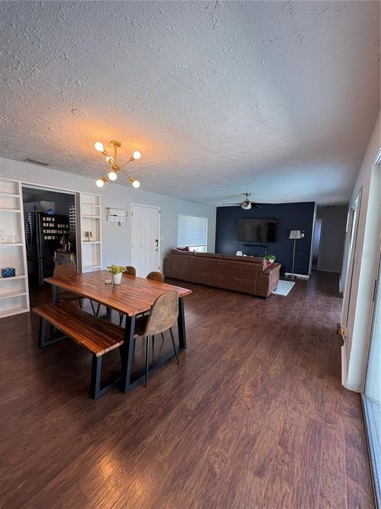 В аренду: $3,000 (3 спален, 2 ванн, 1431 Квадратных фут)