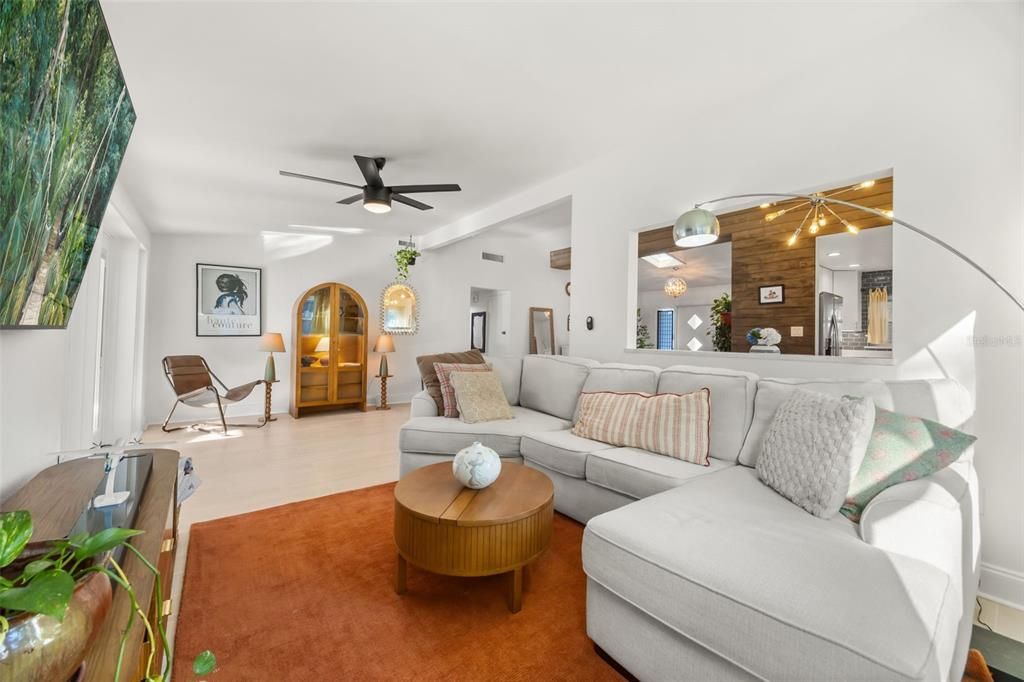 En Venta: $600,000 (3 camas, 2 baños, 1592 Pies cuadrados)