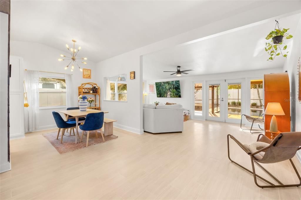 En Venta: $600,000 (3 camas, 2 baños, 1592 Pies cuadrados)