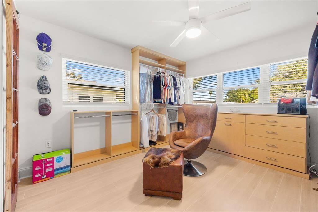 En Venta: $600,000 (3 camas, 2 baños, 1592 Pies cuadrados)