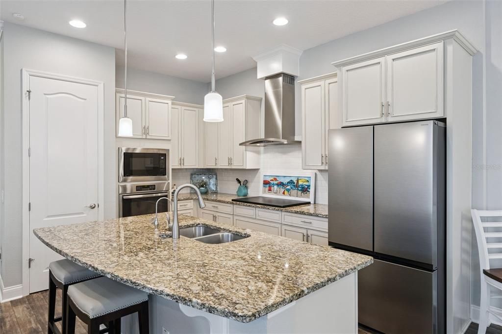 Active With Contract: $519,000 (2 beds, 2 baths, 1782 Square Feet)
