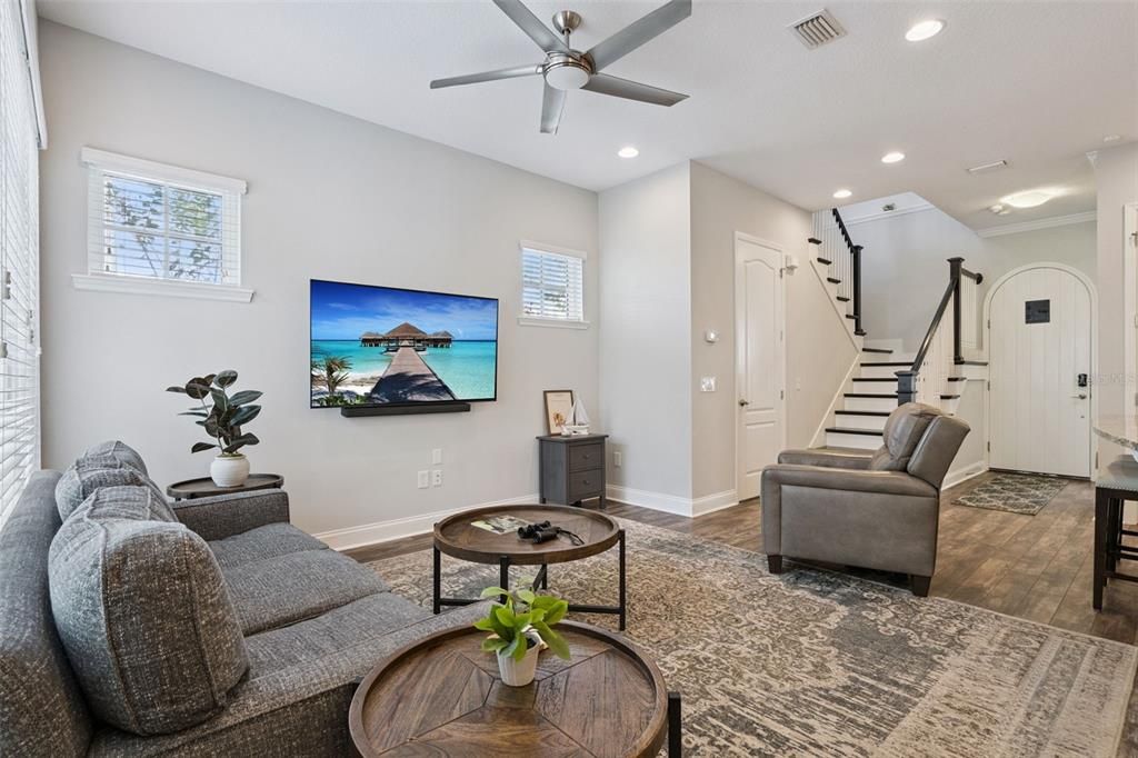 Active With Contract: $519,000 (2 beds, 2 baths, 1782 Square Feet)