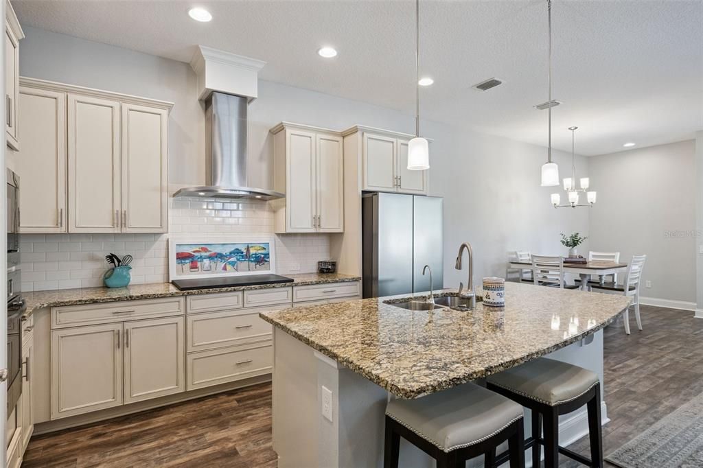 Active With Contract: $519,000 (2 beds, 2 baths, 1782 Square Feet)