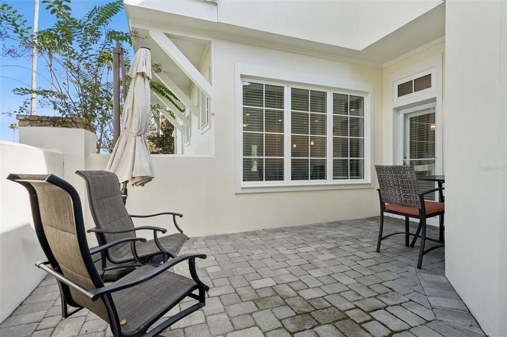 Active With Contract: $519,000 (2 beds, 2 baths, 1782 Square Feet)