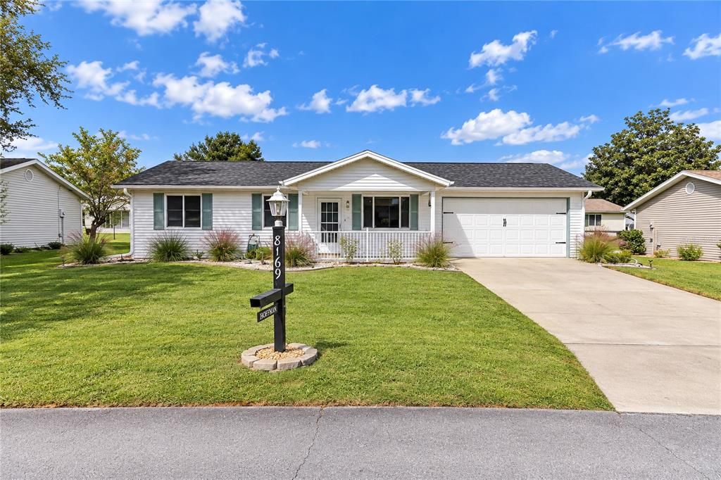 For Sale: $199,900 (2 beds, 2 baths, 1158 Square Feet)