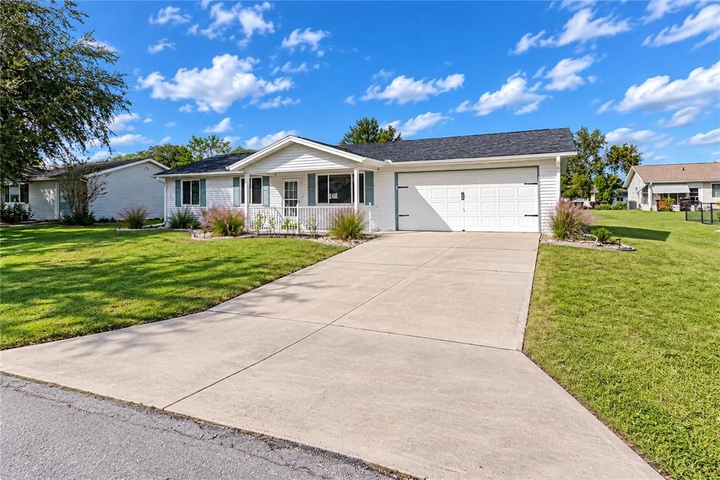 For Sale: $199,900 (2 beds, 2 baths, 1158 Square Feet)