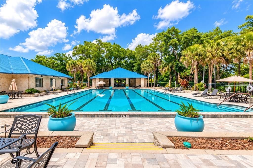 For Sale: $199,900 (2 beds, 2 baths, 1158 Square Feet)