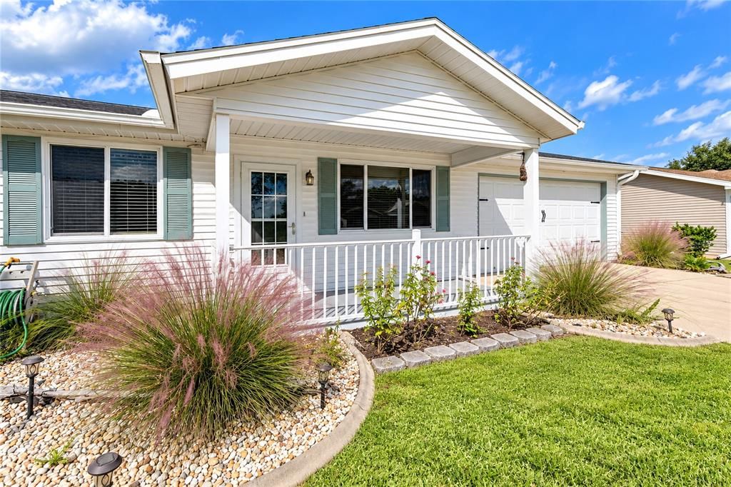 For Sale: $199,900 (2 beds, 2 baths, 1158 Square Feet)