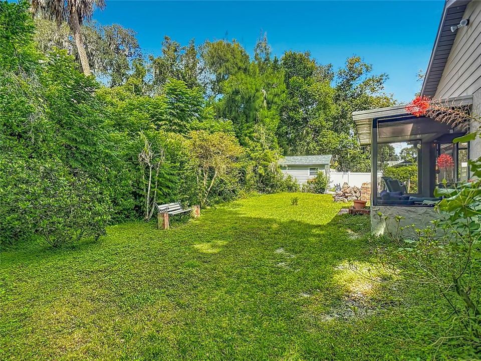 На продажу: $299,000 (2 спален, 1 ванн, 1524 Квадратных фут)