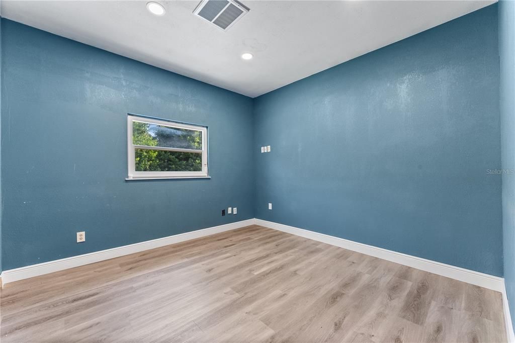 For Sale: $875,000 (0 beds, 0 baths, 5675 Square Feet)
