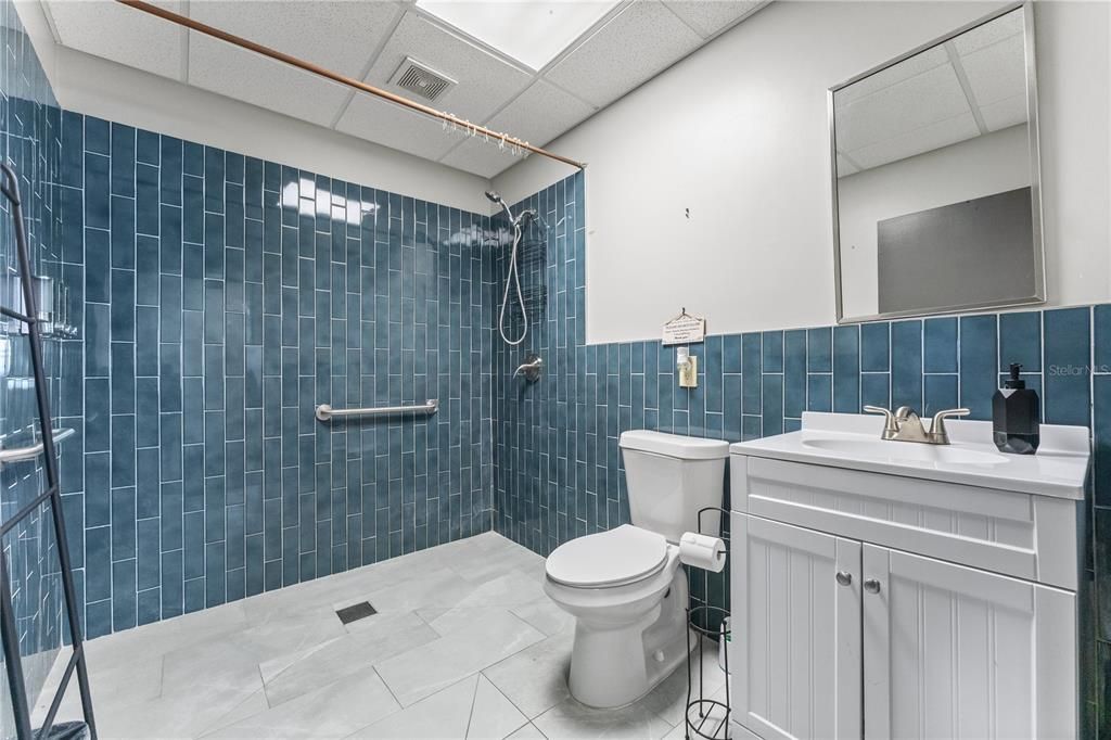 For Sale: $875,000 (0 beds, 0 baths, 5675 Square Feet)