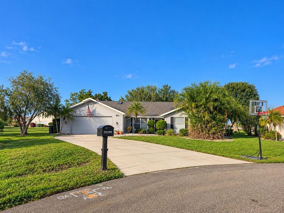 For Sale: $419,900 (4 beds, 2 baths, 2317 Square Feet)