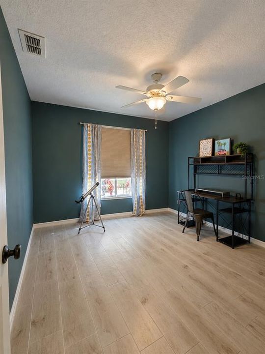 For Sale: $419,900 (4 beds, 2 baths, 2317 Square Feet)