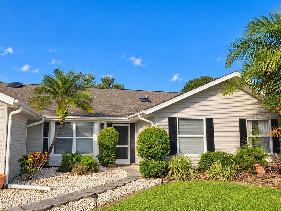 For Sale: $419,900 (4 beds, 2 baths, 2317 Square Feet)