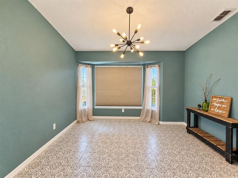 For Sale: $419,900 (4 beds, 2 baths, 2317 Square Feet)