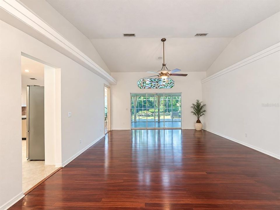 For Sale: $419,900 (4 beds, 2 baths, 2317 Square Feet)