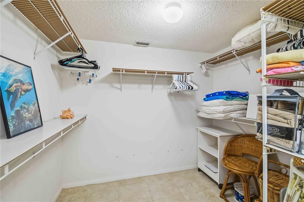 For Sale: $220,000 (2 beds, 2 baths, 1152 Square Feet)
