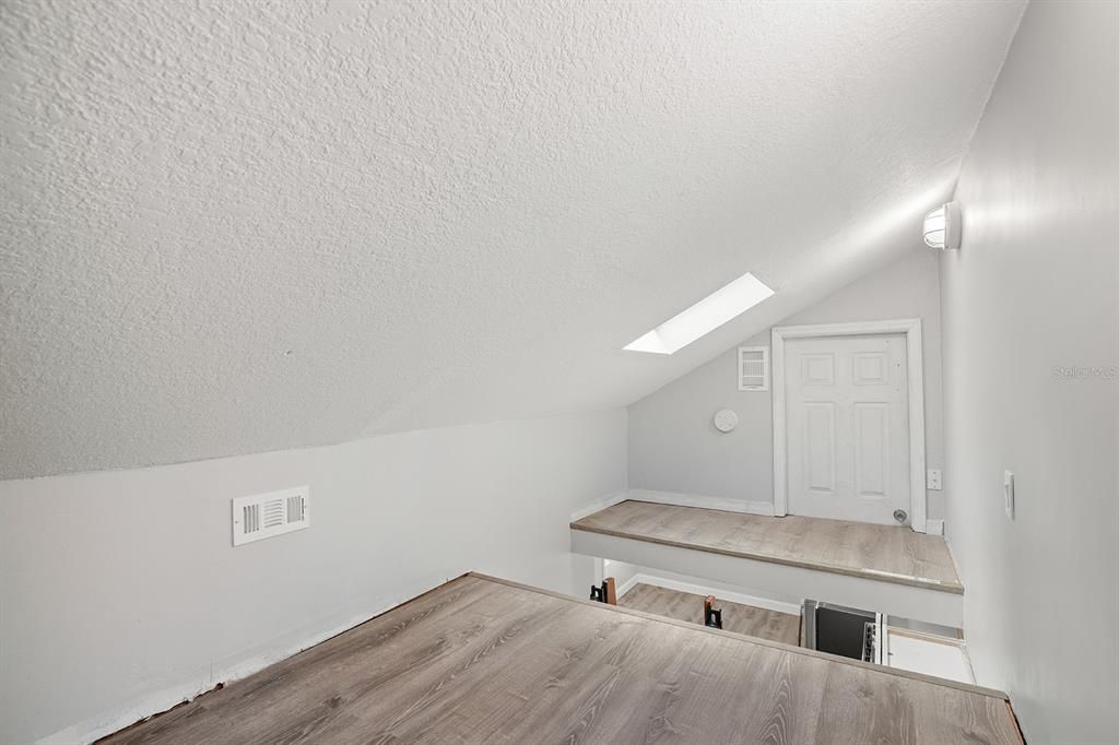 En Venta: $549,000 (0 camas, 0 baños, 1264 Pies cuadrados)