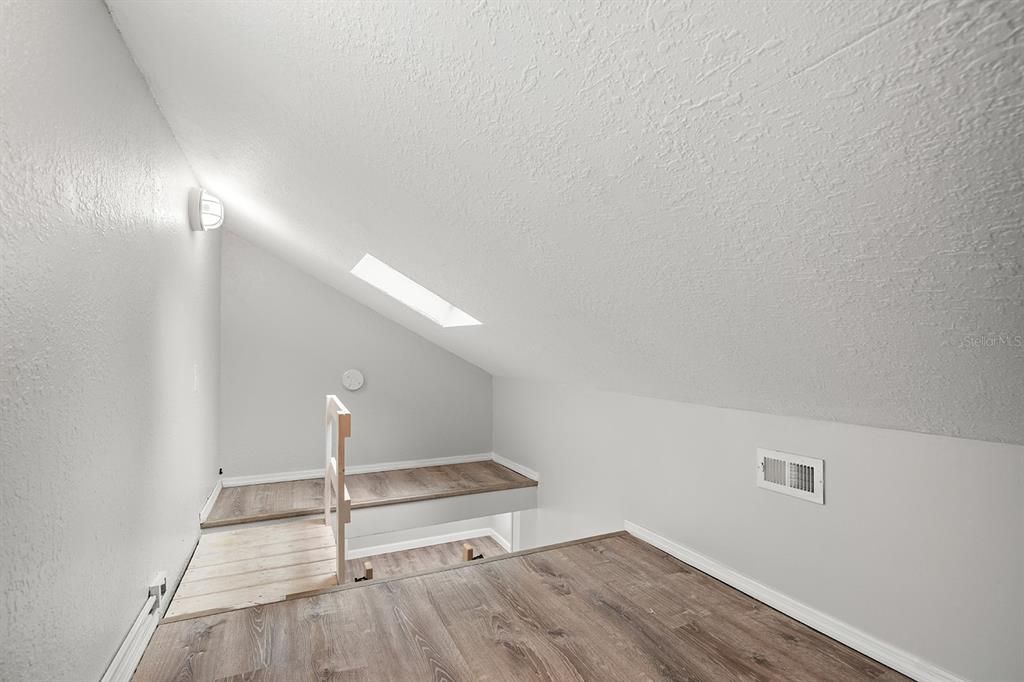 En Venta: $549,000 (0 camas, 0 baños, 1264 Pies cuadrados)
