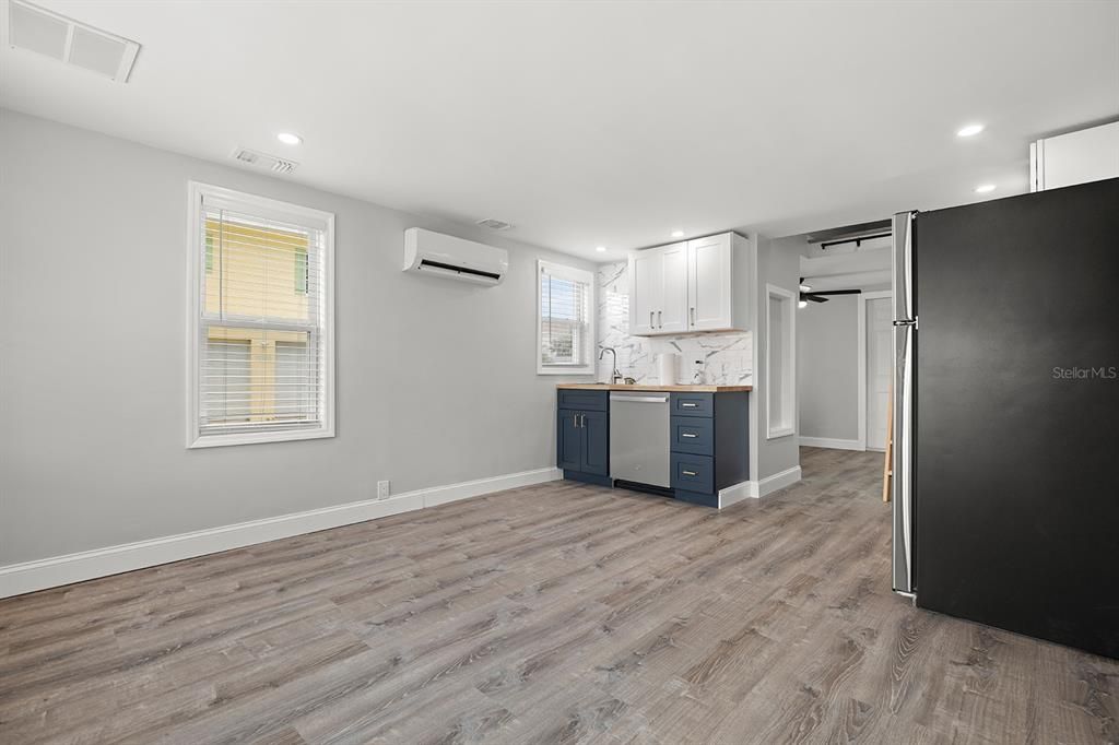 En Venta: $549,000 (0 camas, 0 baños, 1264 Pies cuadrados)