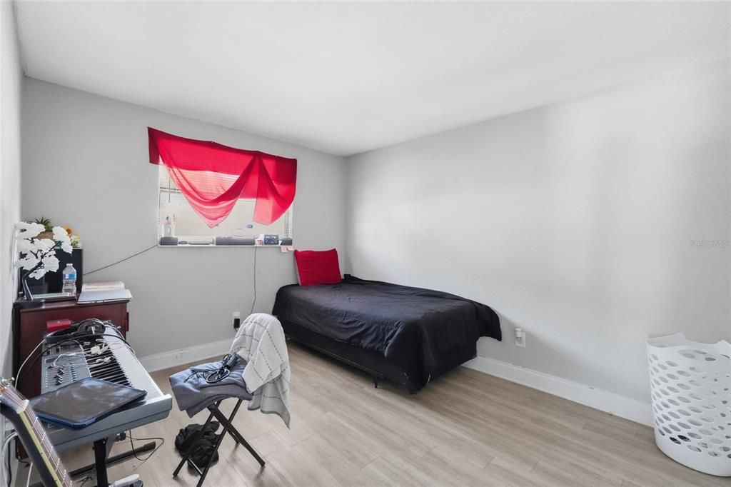 For Sale: $490,000 (6 beds, 0 baths, 1992 Square Feet)