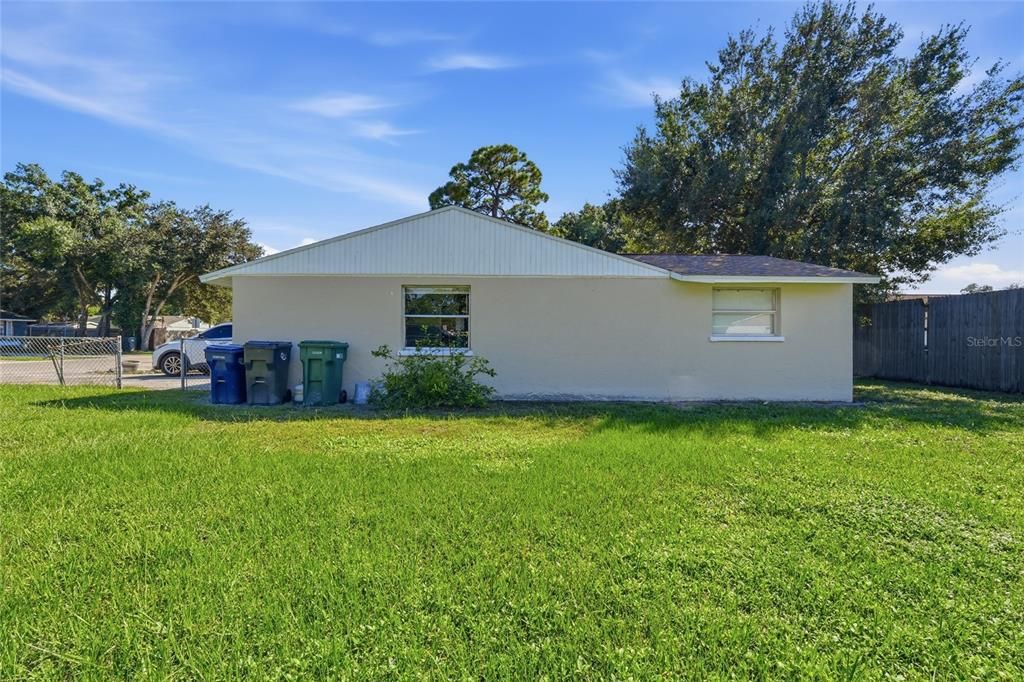 For Sale: $490,000 (6 beds, 0 baths, 1992 Square Feet)
