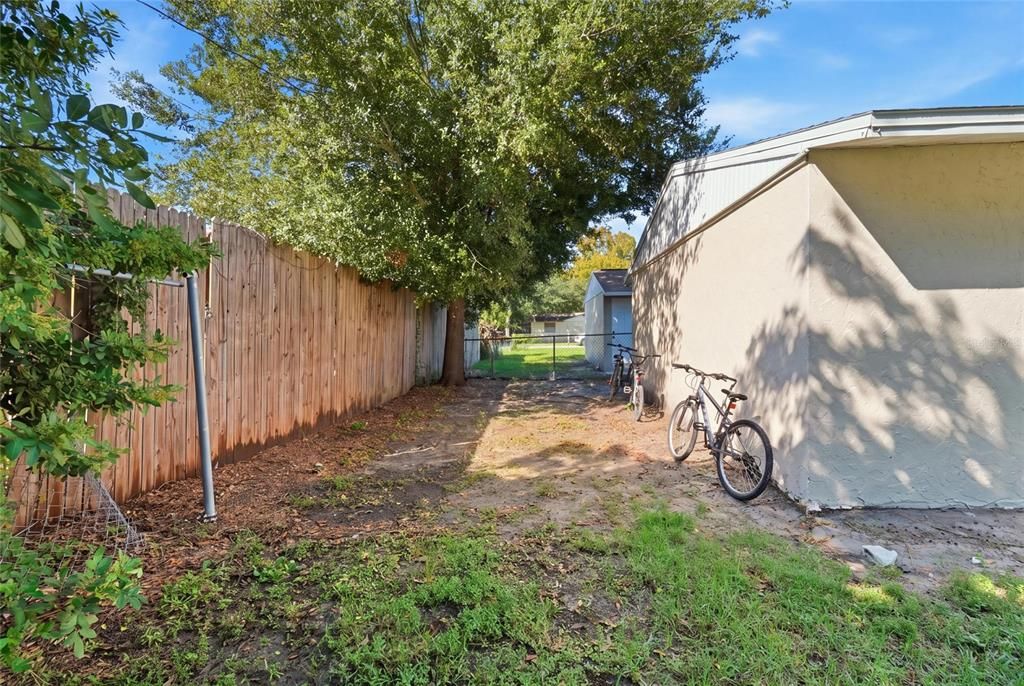 For Sale: $490,000 (6 beds, 0 baths, 1992 Square Feet)