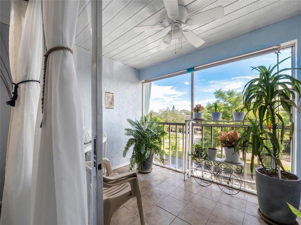 En Venta: $149,999 (2 camas, 2 baños, 860 Pies cuadrados)