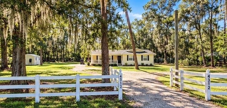 En Venta: $399,999 (3 camas, 2 baños, 1160 Pies cuadrados)