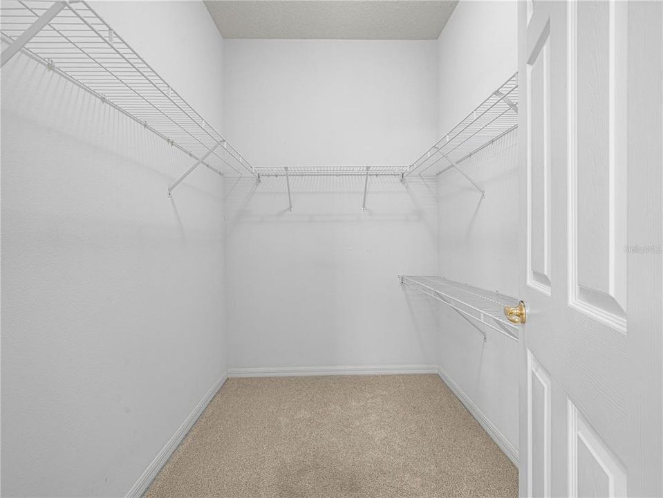 En Venta: $415,000 (3 camas, 2 baños, 2229 Pies cuadrados)