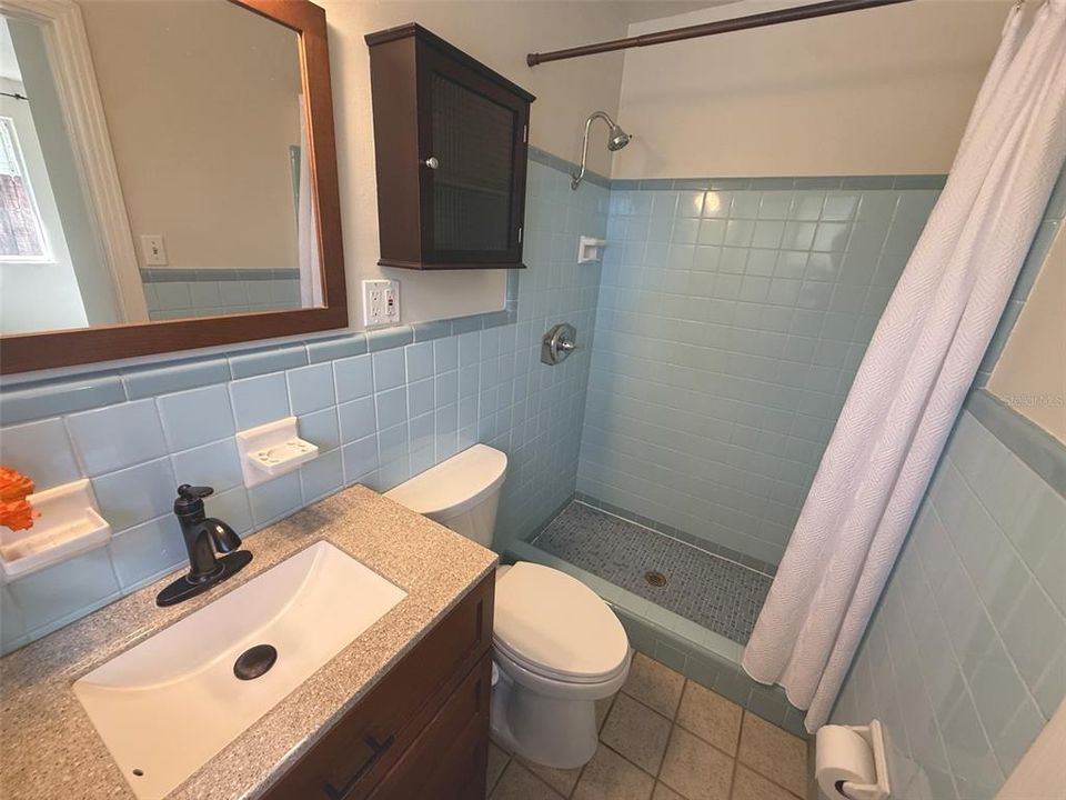 En Venta: $524,900 (4 camas, 4 baños, 2304 Pies cuadrados)