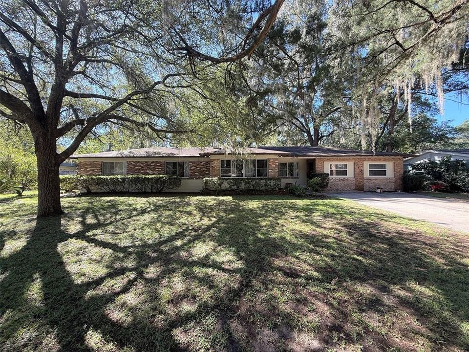 En Venta: $524,900 (4 camas, 4 baños, 2304 Pies cuadrados)