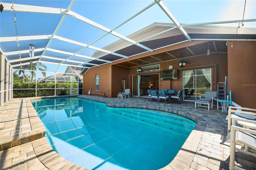 For Sale: $674,900 (4 beds, 3 baths, 2898 Square Feet)