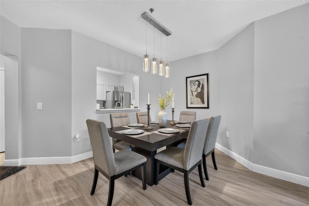 For Sale: $190,000 (2 beds, 2 baths, 1107 Square Feet)