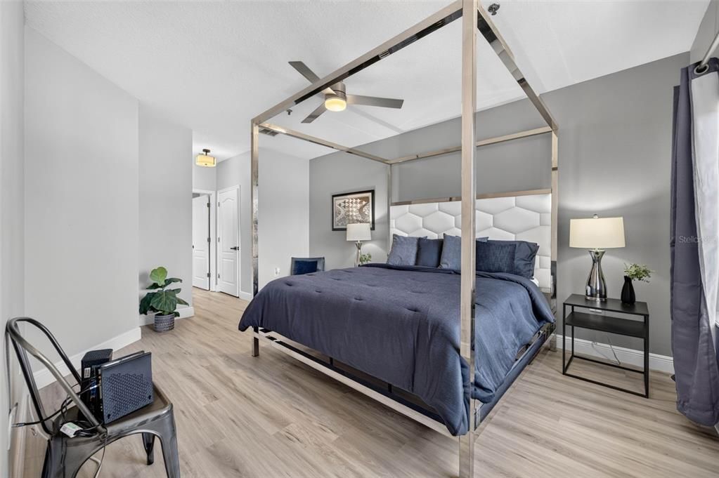For Sale: $190,000 (2 beds, 2 baths, 1107 Square Feet)