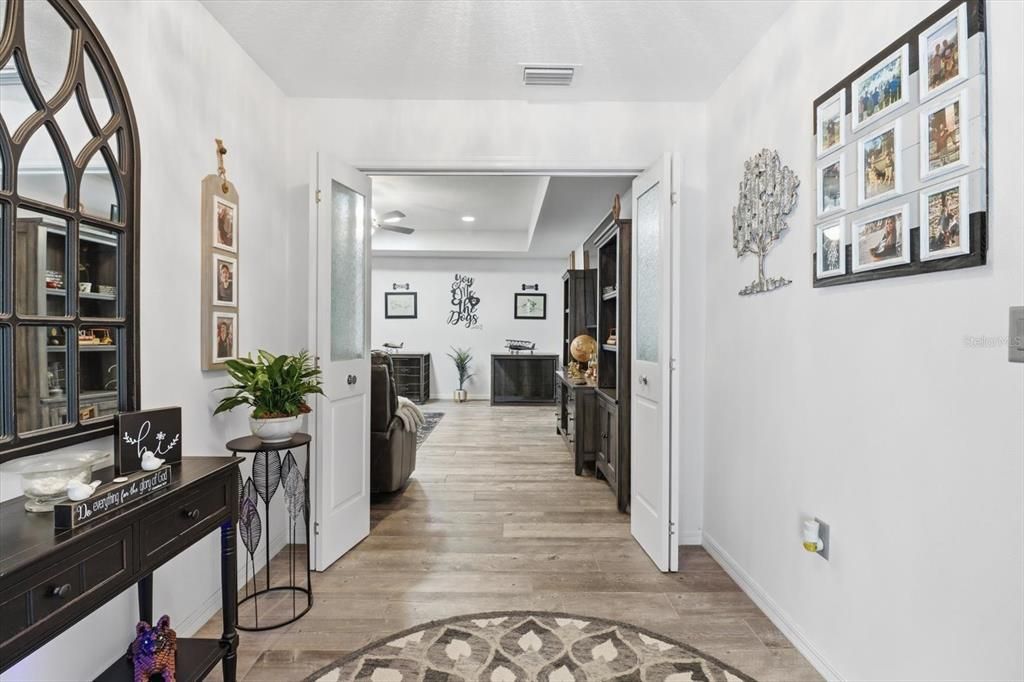 En Venta: $440,000 (3 camas, 2 baños, 2102 Pies cuadrados)