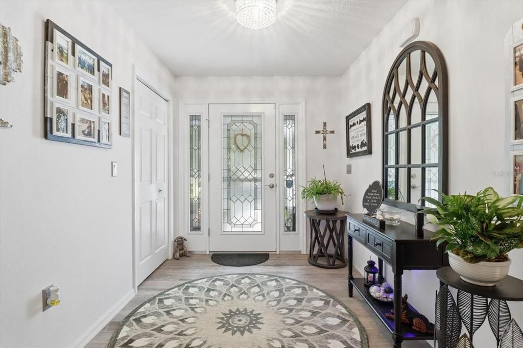 En Venta: $440,000 (3 camas, 2 baños, 2102 Pies cuadrados)