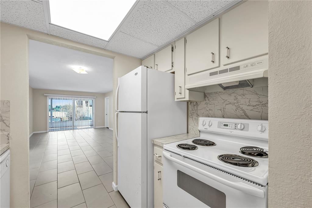 На продажу: $142,500 (2 спален, 2 ванн, 1148 Квадратных фут)