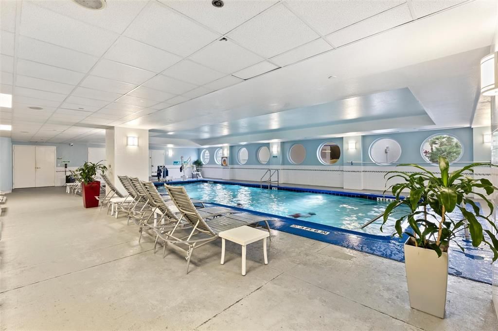 For Sale: $375,000 (1 beds, 1 baths, 751 Square Feet)