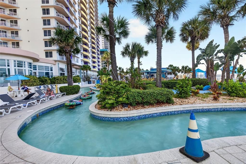 For Sale: $375,000 (1 beds, 1 baths, 751 Square Feet)