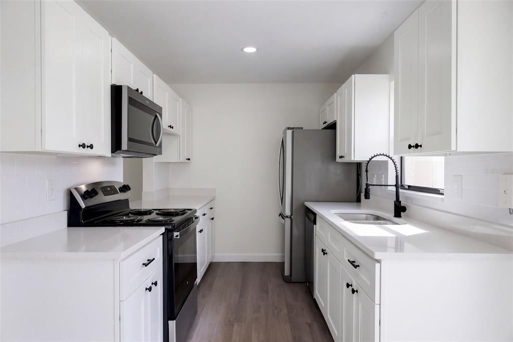 En Venta: $235,000 (3 camas, 2 baños, 1307 Pies cuadrados)